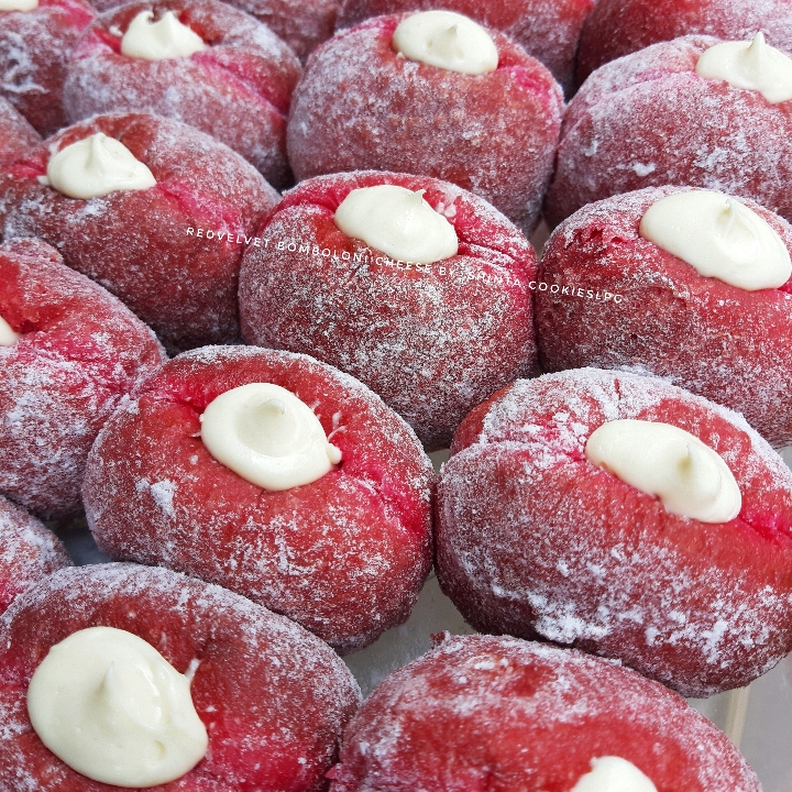 Bomboloni Cheese
