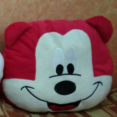 Boneka Bantal Motif Mickey