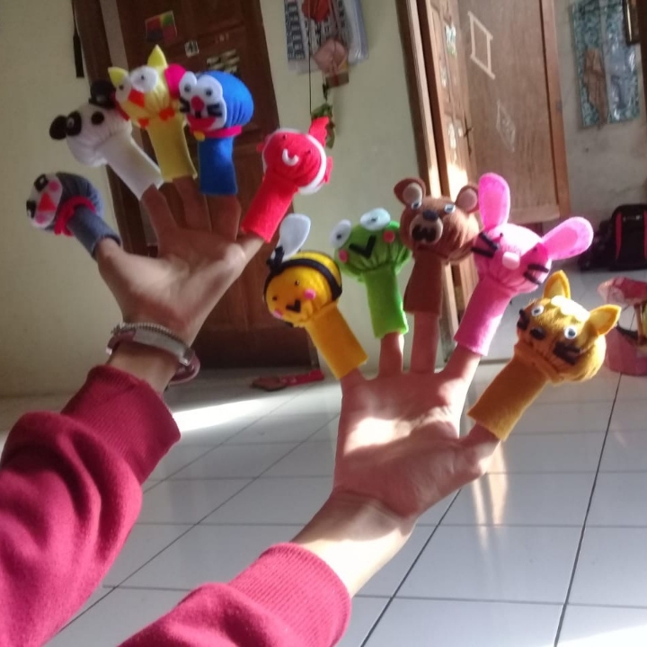 Boneka Jari