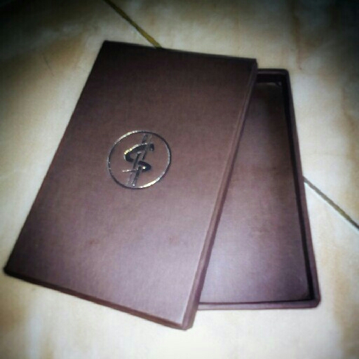 Box Tempat Dompet