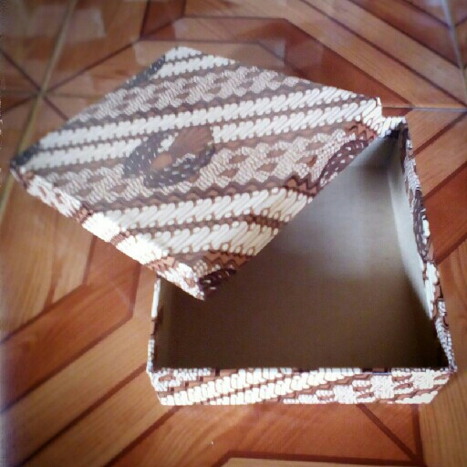Box Tempat Souvenir