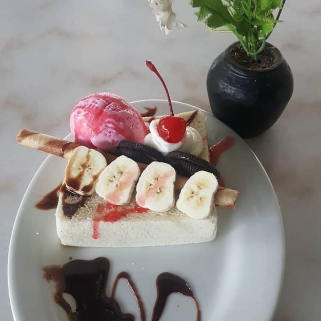 Bread Ice Cream