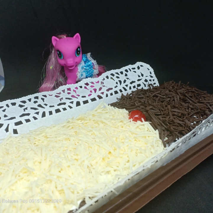 Brownis Coklat Keju Ukuran Besar 2