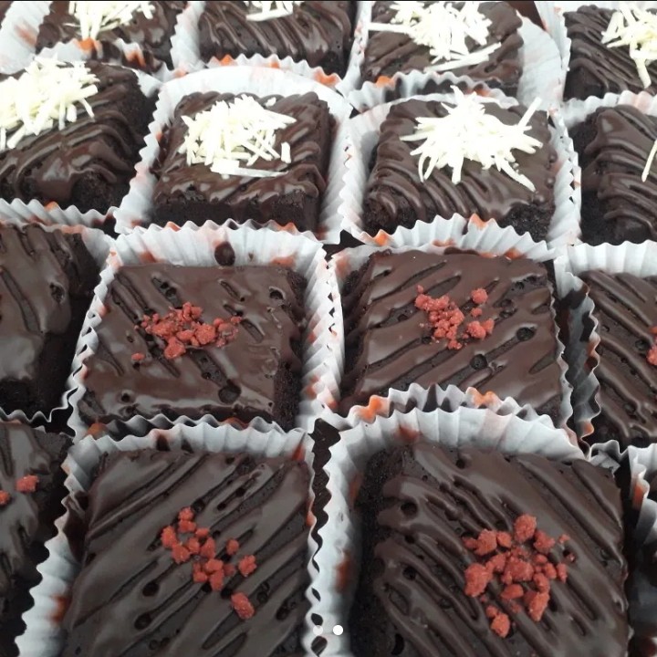 Brownis Potong