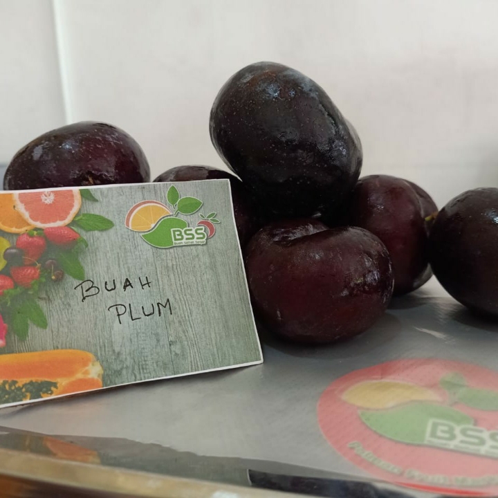 Buah Plum