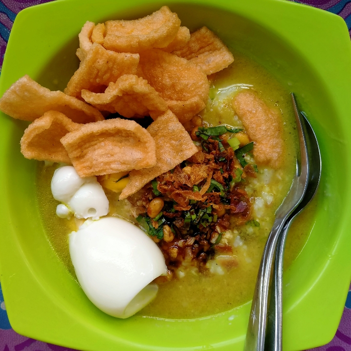 Bubur Ayam Oseda Telur Rebus