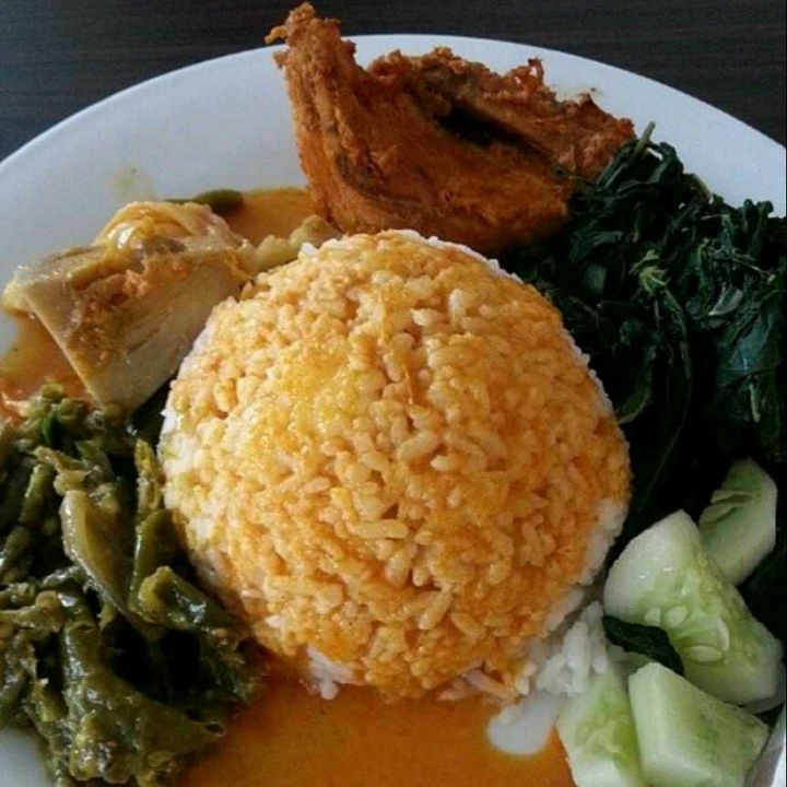 Bungkus Komplit Ayam Goreng