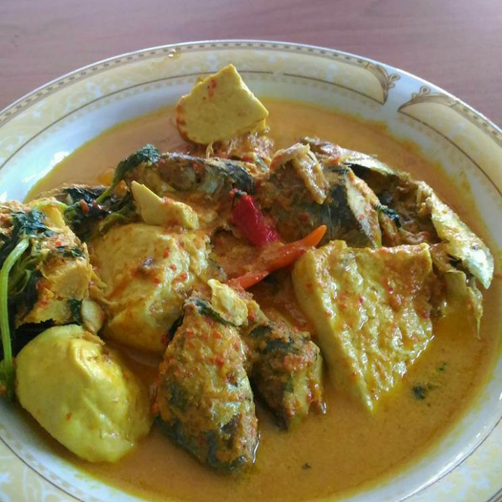 Bungkus Komplit Tongkol Goreng