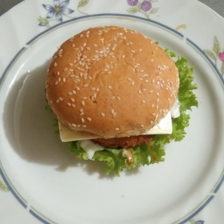 Burger Ayam Crispy Cheese