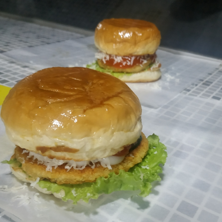 Burger Ayam Keju