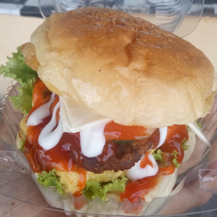 Burger Beef Ekstra Telur