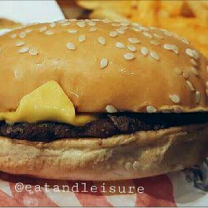 Burger Daging Plus Keju