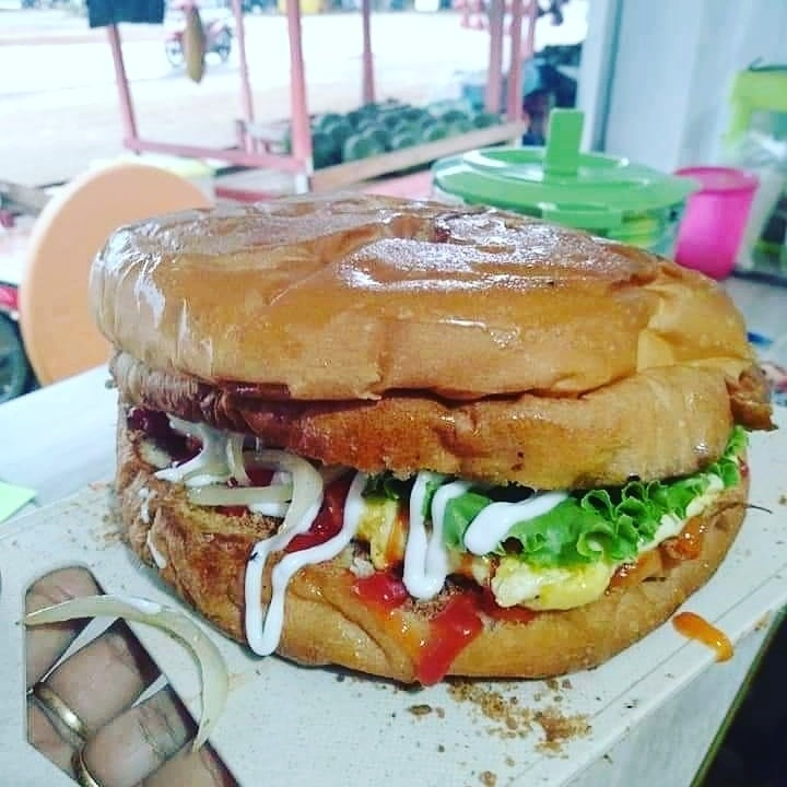 Burger Raksasa