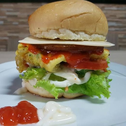 Burger Sosis Telur Keju