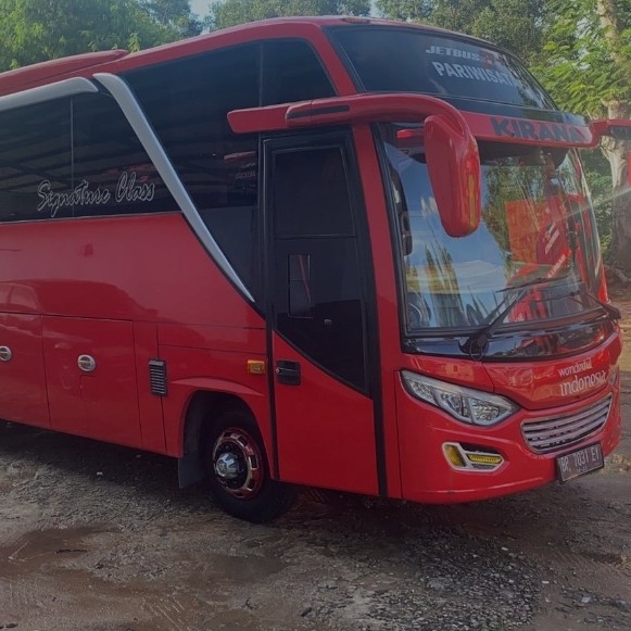 Bus Medium 33 Seat Tahun 2012 - 2014