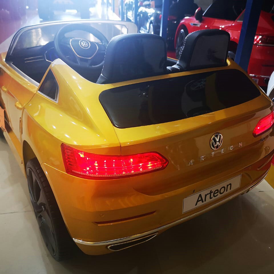 C10-MOBIL AKI MAINAN MOBIL AKI JENIS VW ARTEON MERK VW PER UNIT 2