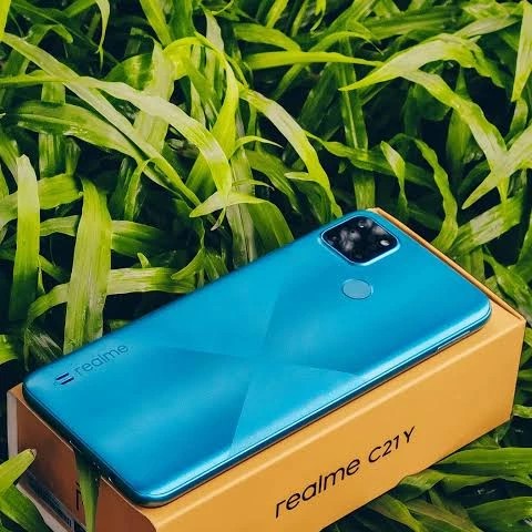 C10-REALME C21Y RAM 3 GB ROM 32 GB MERK PERUNIT