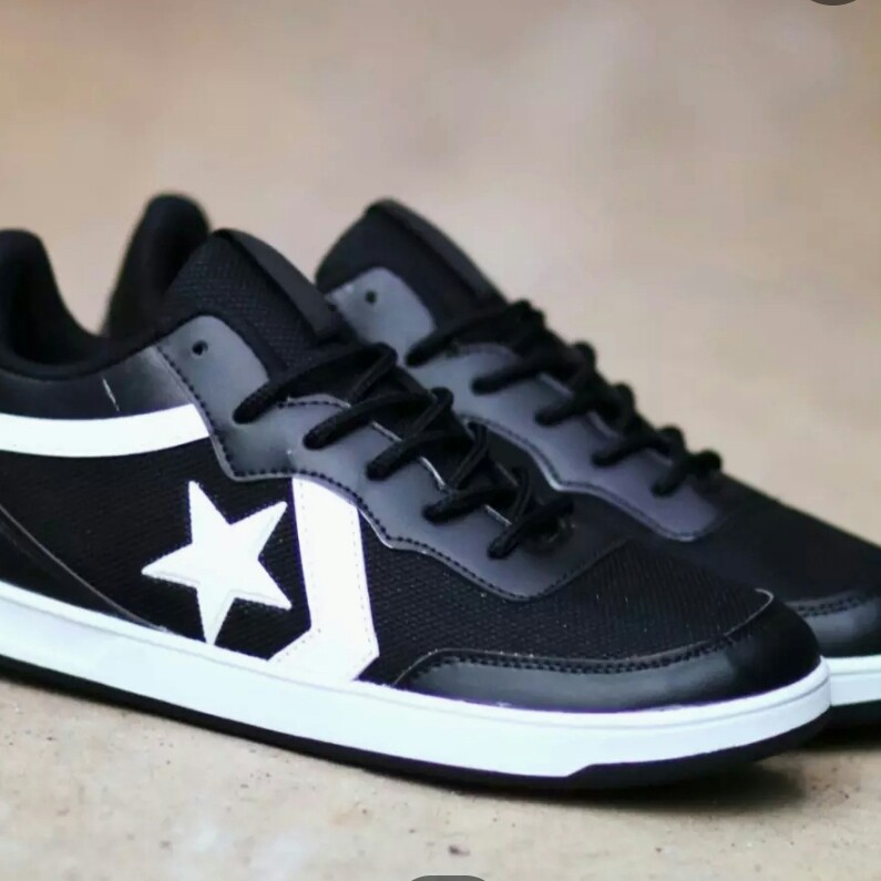 C3-- SEPATU PRIA CONVERSE 70S ONE STAR PRO LAETHER  MERK - PER UNIT