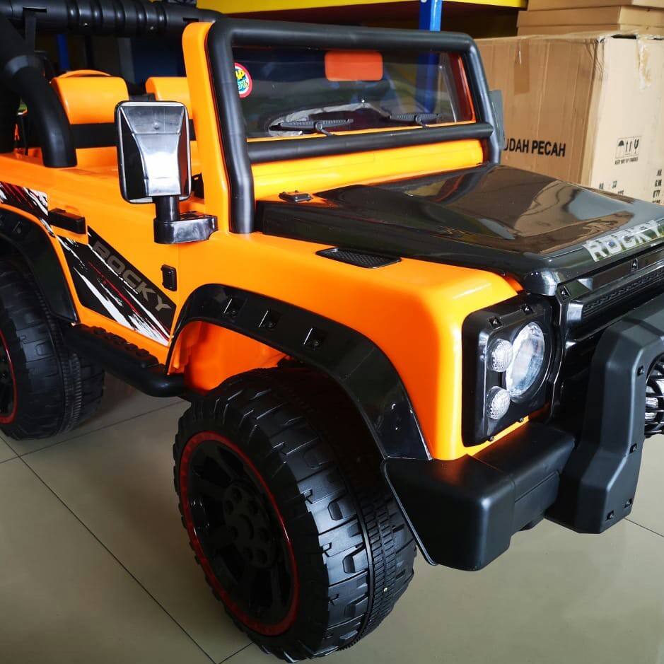 C3-MOBIL AKI MAINAN MOBIL AKI JENIS JEEP ROCKY MERK JEEP PER UNIT