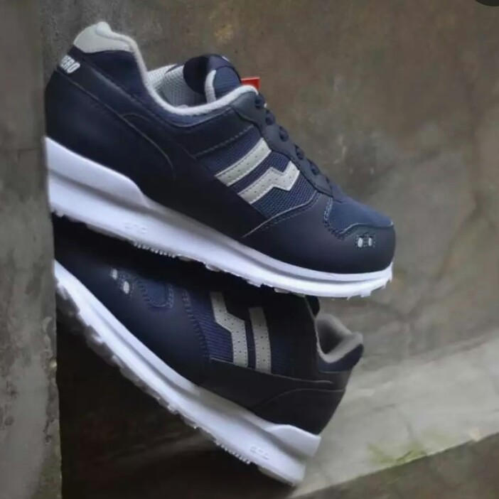 C6-- SEPATU RUNNING PIERO JOGGER INSIGNIA P20592 MERK - PER UNIT