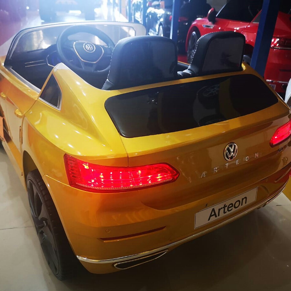 C6-MOBIL AKI MAINAN MOBIL AKI JENIS VW ARTEON MERK VW PER UNIT