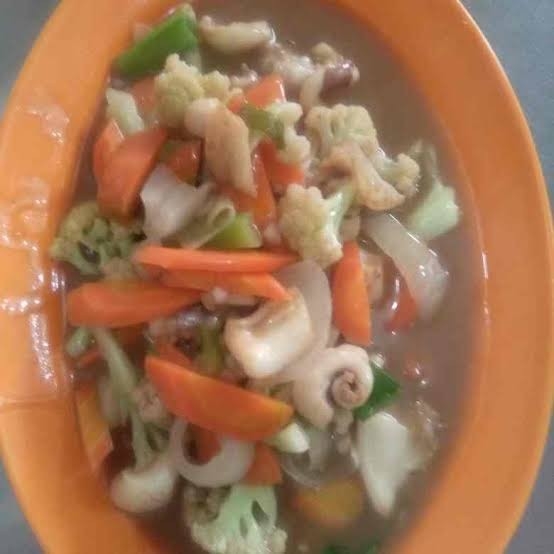 Cah Kembang Kol Cumi