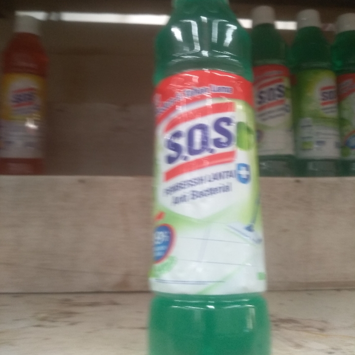 Cairan pembersih lantai SOS netto 800 ml