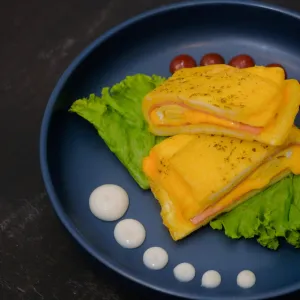 Candu Egg Sandwich 