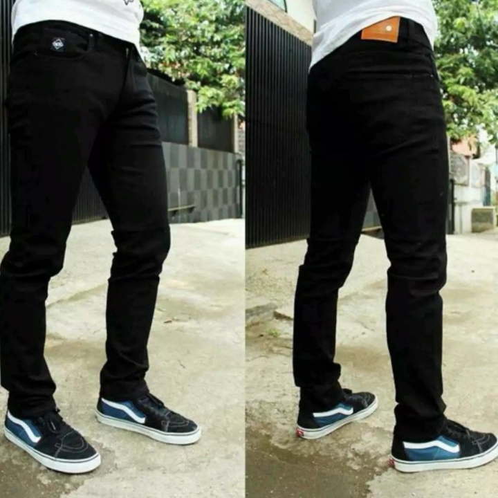 Celana Fit