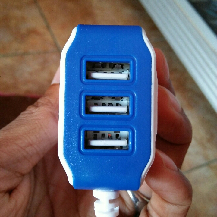 Charger Branded 3A 2