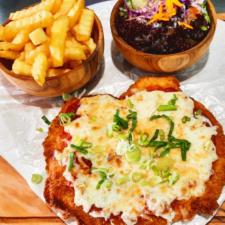 Chicken Schnitzel Parmiciana 200 Gr
