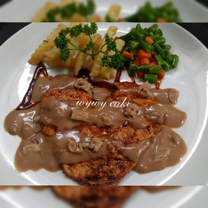 Chicken Steak Mashroom