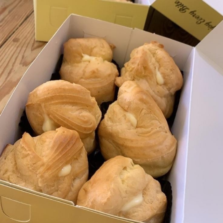 Choux Pastry Durian