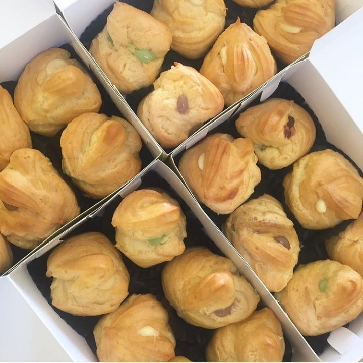 Choux Pastry Matcha