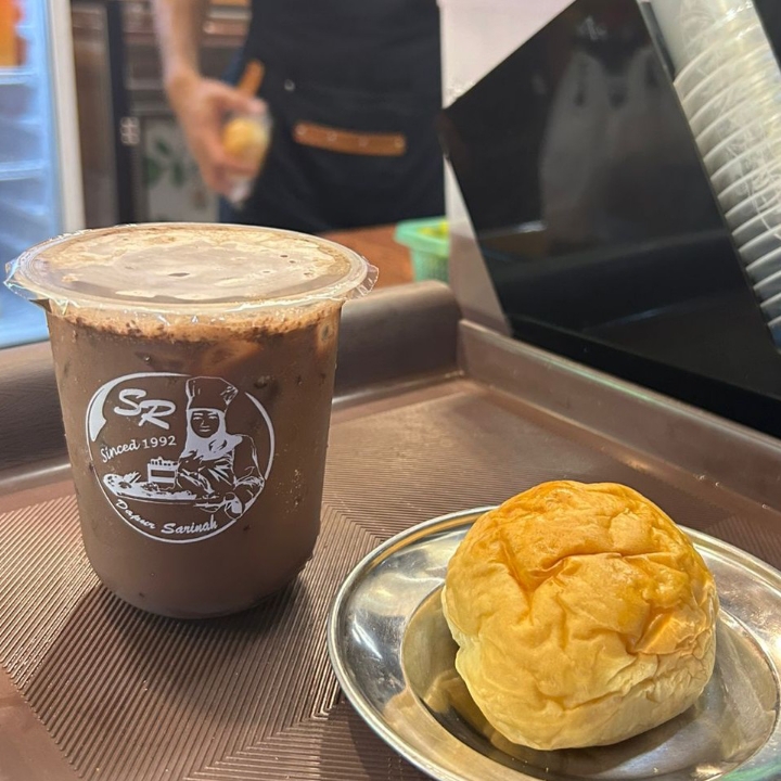 Cokelat Dan Roti