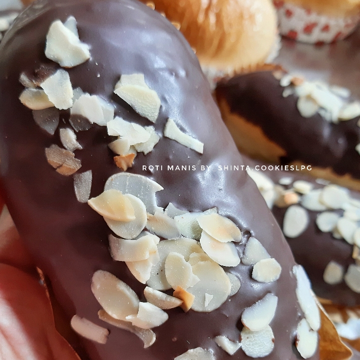 Coklat Almond