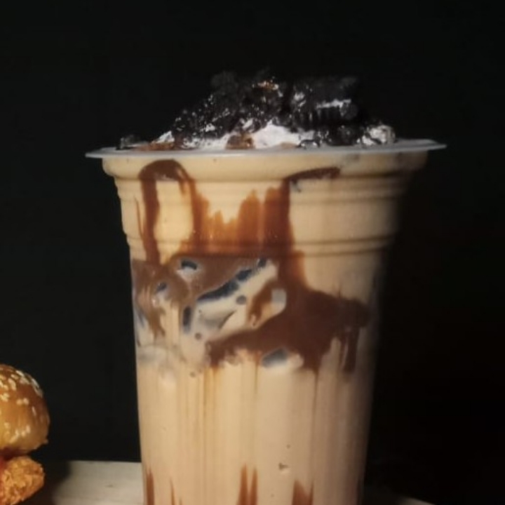 Coklat Cincau Toping Oreo  2