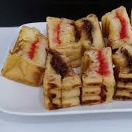 Coklat Strauberey Dan Coklat Blueberry