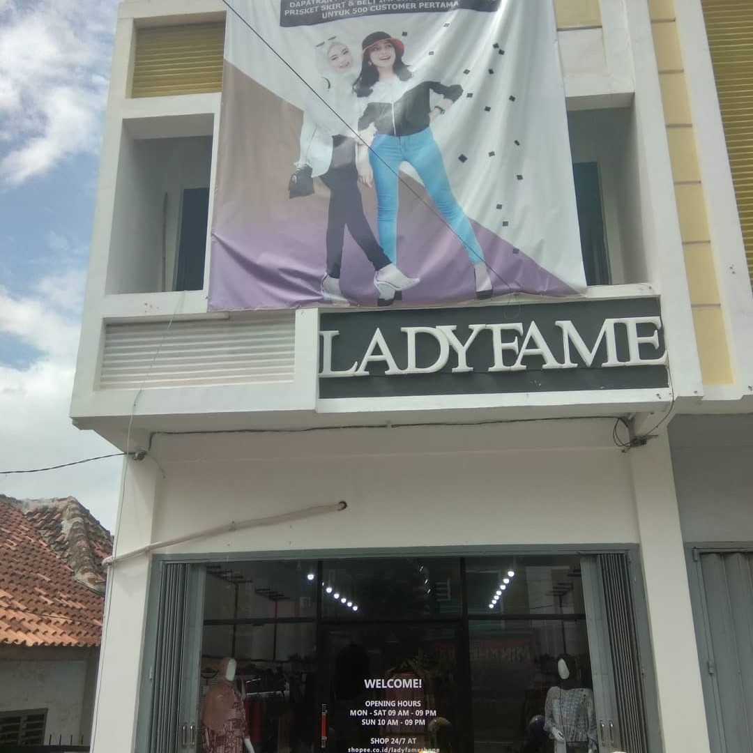 Lady Fame Kotabumi