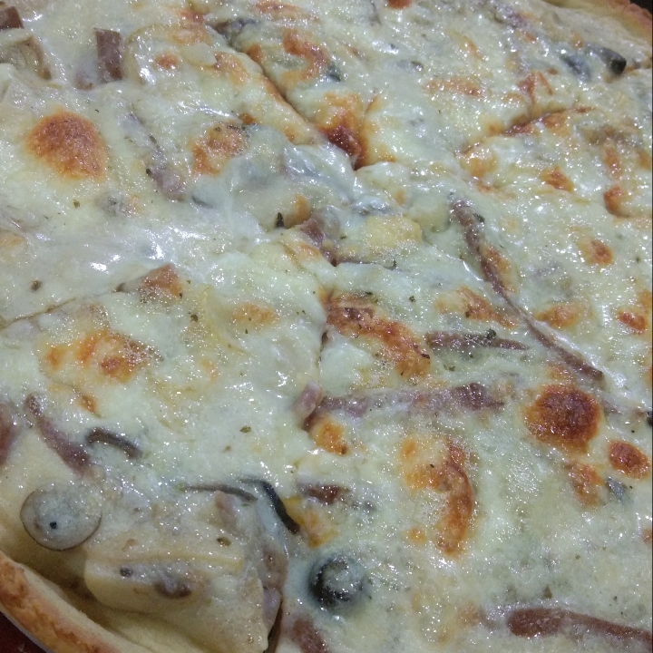 Cremy smoke pizza