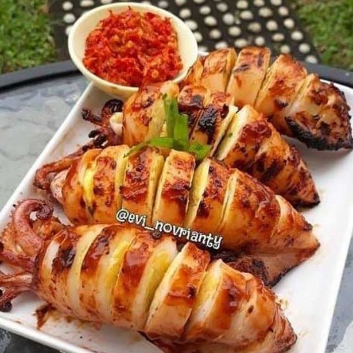 Cumi Bakar Isi