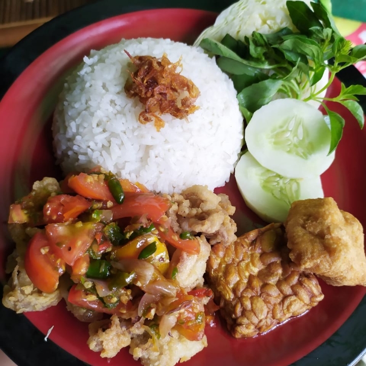 Cumi Goreng Tepung Sambal Pecak