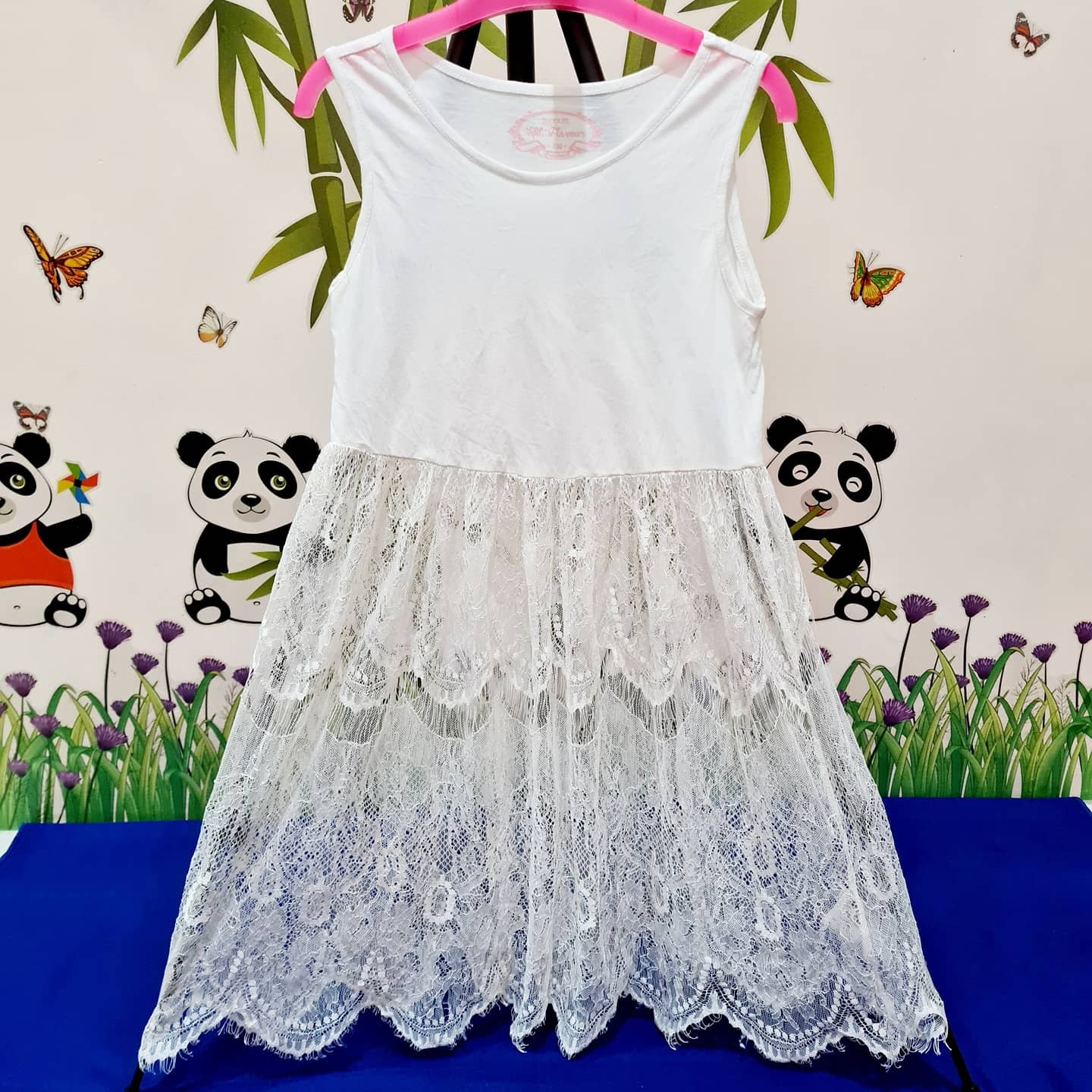 DRESS BRUKAT