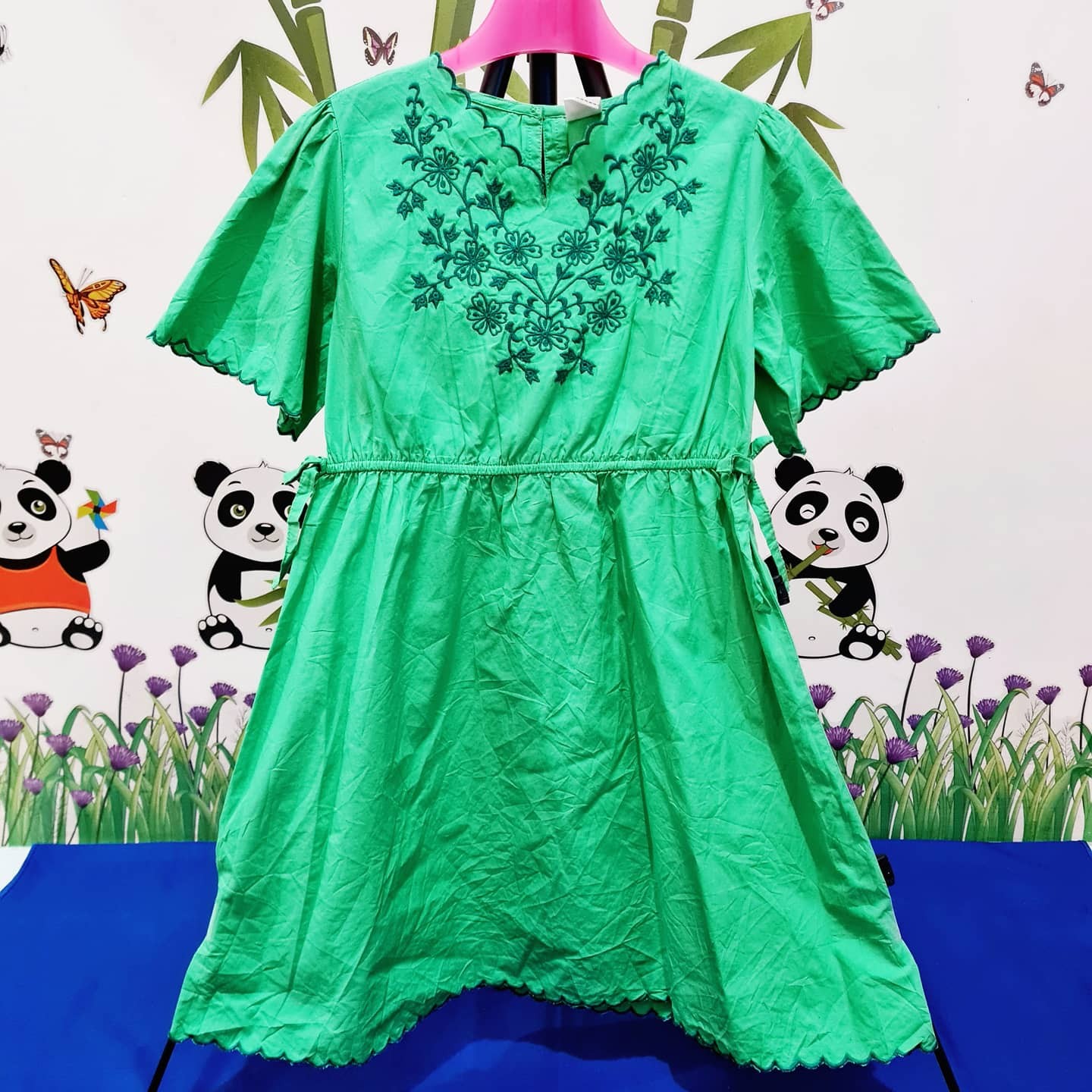 DRESS CHEEK