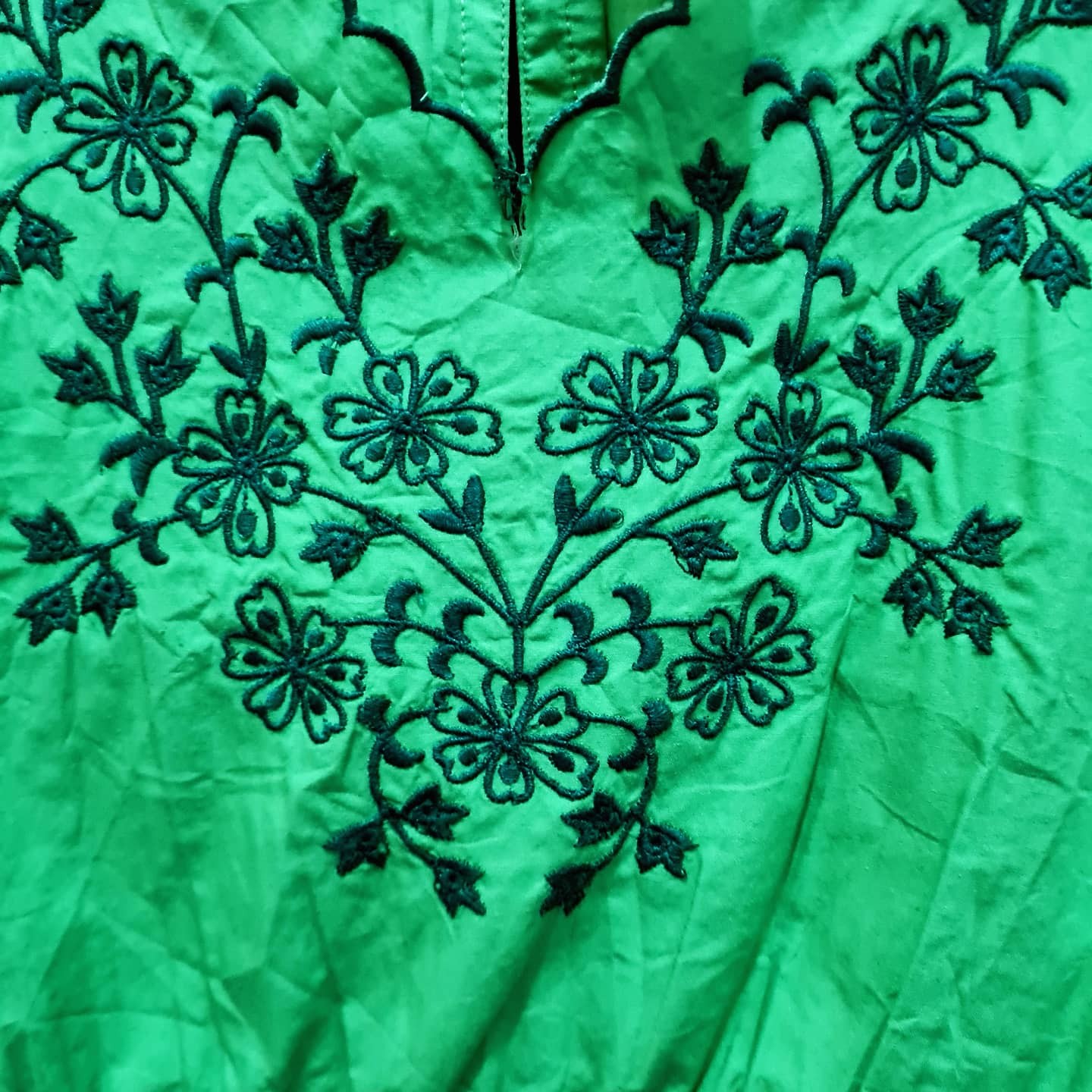 DRESS CHEEK 2