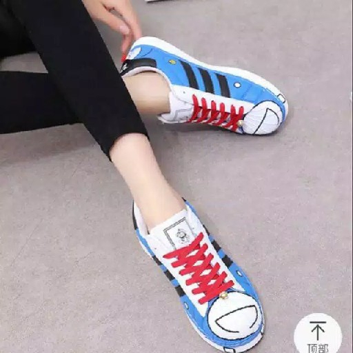 DW05 poxing doraemon