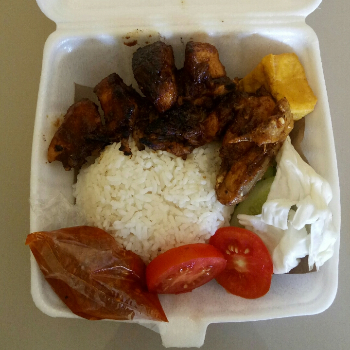 Dada Ayam Bakar Paket Nasi