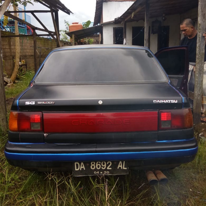 Daihatsu 1995 3