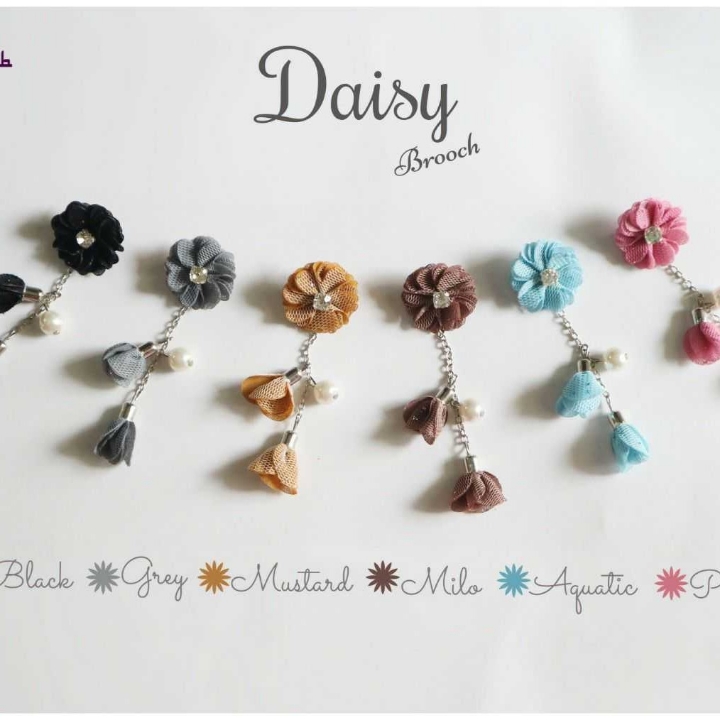 Daisy Brooch