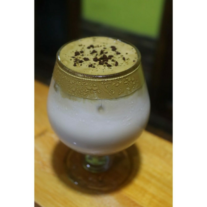Dalgona Coffee